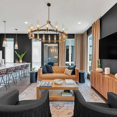 New Iconic Duo 2 Homes & Rooftop Vibes